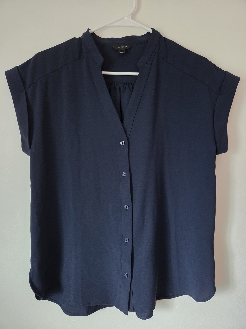 RW&CO. Navy Button-Front Cap Sleeve Blouse